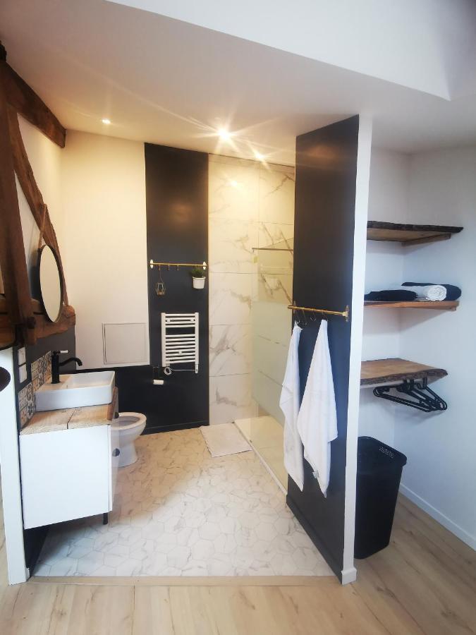Appartement Neuf Climatise Sous Les Toits La Roche-Chalais Kültér fotó